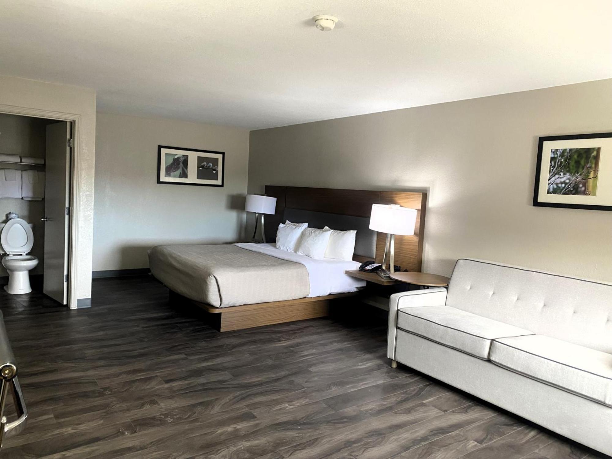 Quality Inn & Suites Near White Sands National Park Alamogordo Exterior photo